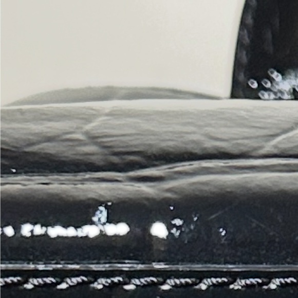 Kate Spade shoulder bag. - Picture 12 of 13